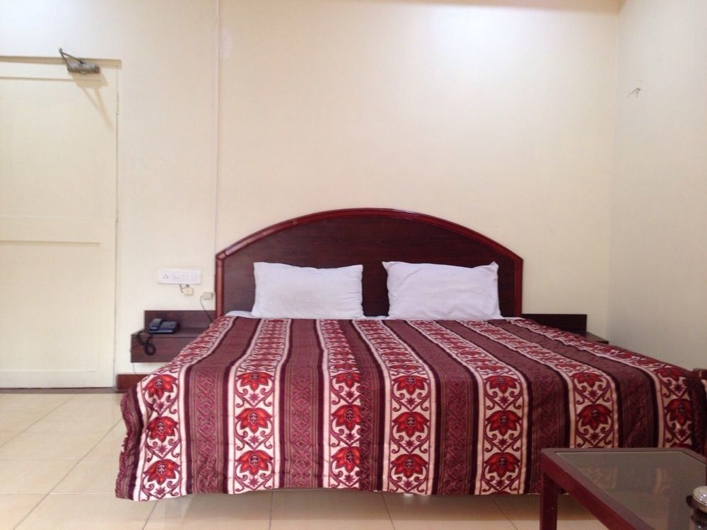 Super Townhouse G Silver Hotels Mount Road Chennai Zewnętrze zdjęcie